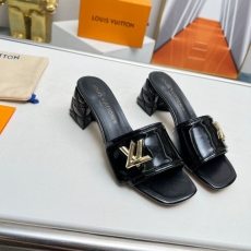 Louis Vuitton Slippers